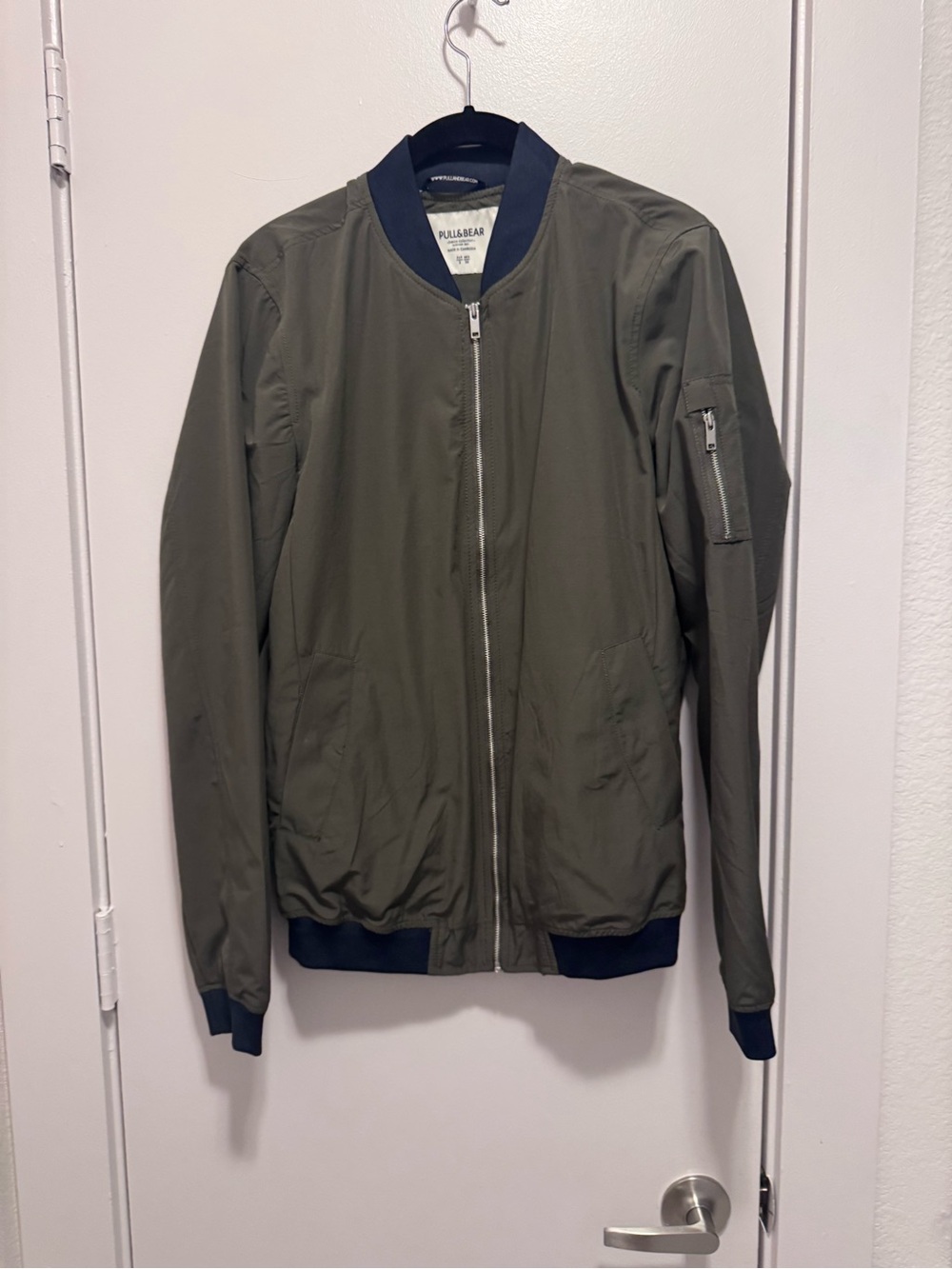 Pull&Bear Men’s Small Olive Green Bomber Jacket Navy Trim MA-1 Zip Utility Light
